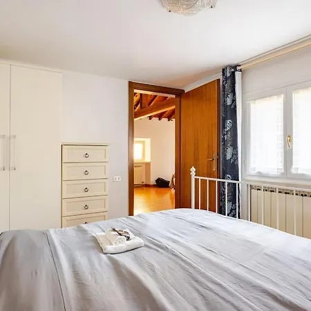 Luxury Attico - 5 Min Piazza Delle Erbe * Verona