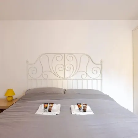 Luxury Attico - 5 Min Piazza Delle Erbe * Verona